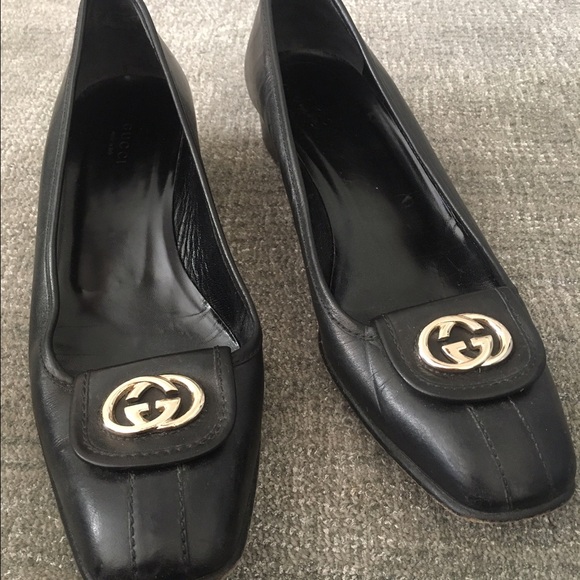 Gucci flats - Picture 1 of 2